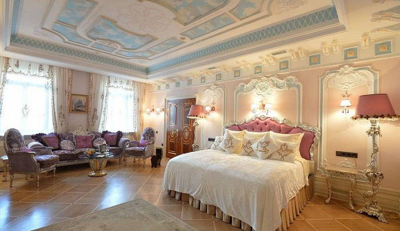 Отель Дворец Трезини